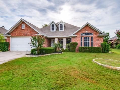 1003 Jerry Street Aubrey TX 76227