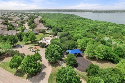 2647 Waterfront Drive Grand Prairie TX 75054