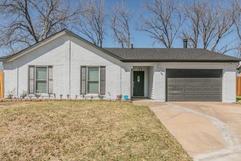 823 Sandalwood Lane Arlington TX 76017