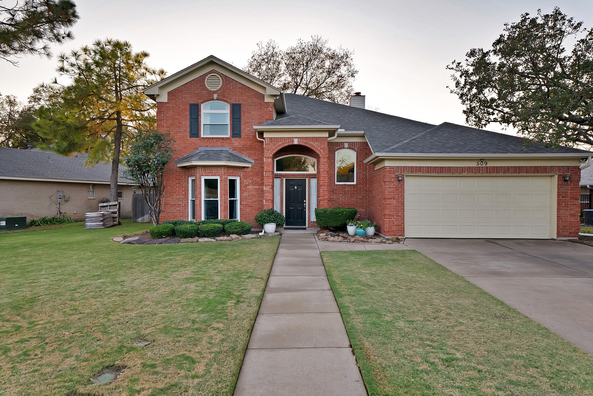 509 Coker Valley Drive Kennedale TX 76060