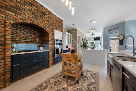 5211 Vicksburg Drive Arlington TX 76017