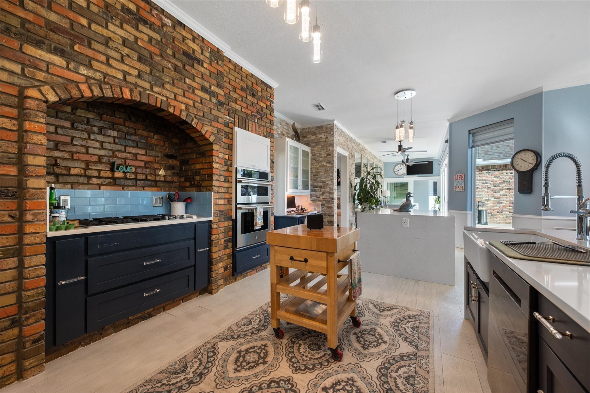 5211 Vicksburg Drive Arlington TX 76017
