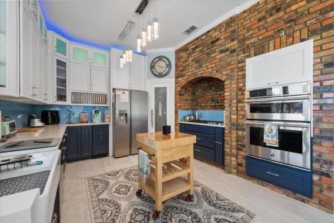 5211 Vicksburg Drive Arlington TX 76017