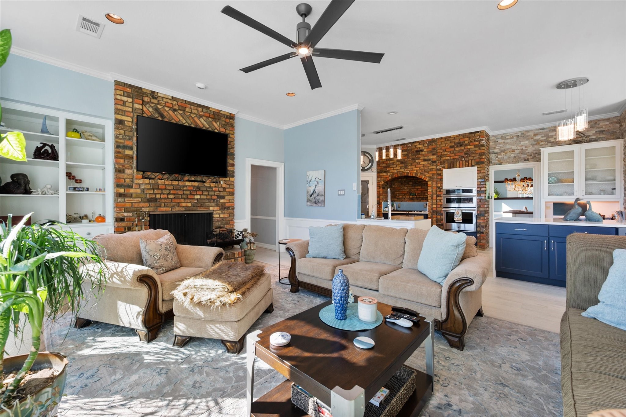 5211 Vicksburg Drive Arlington TX 76017
