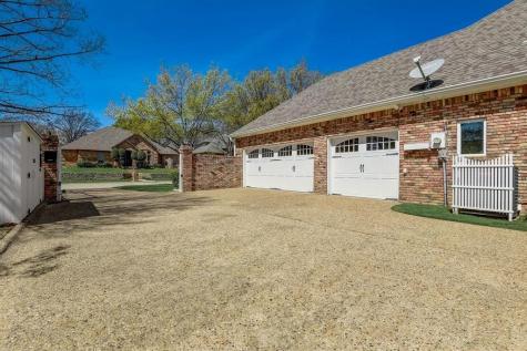 5211 Vicksburg Drive Arlington TX 76017