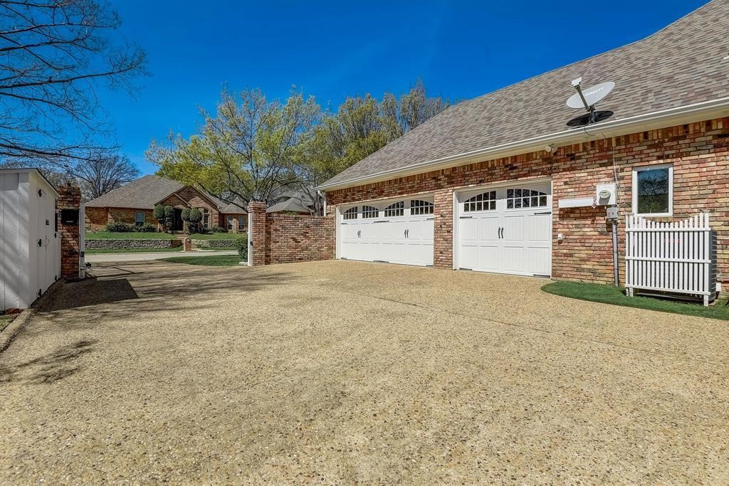 5211 Vicksburg Drive Arlington TX 76017