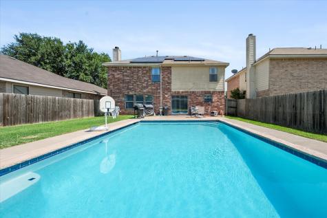2848 Grandview Drive Grand Prairie TX 75052