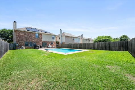2848 Grandview Drive Grand Prairie TX 75052