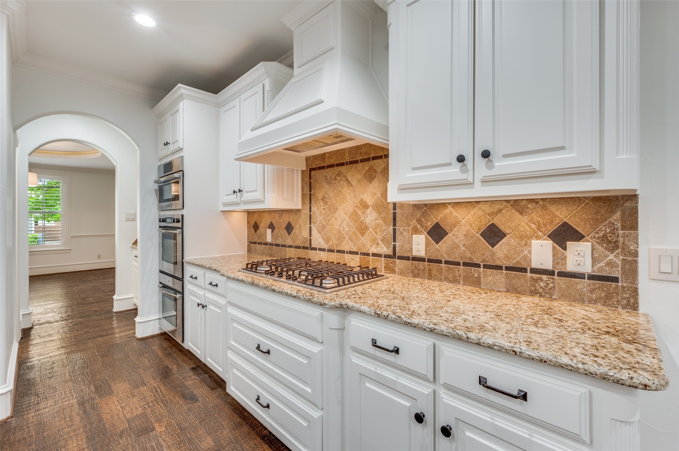 6111 Palo Pinto Dallas TX 75214