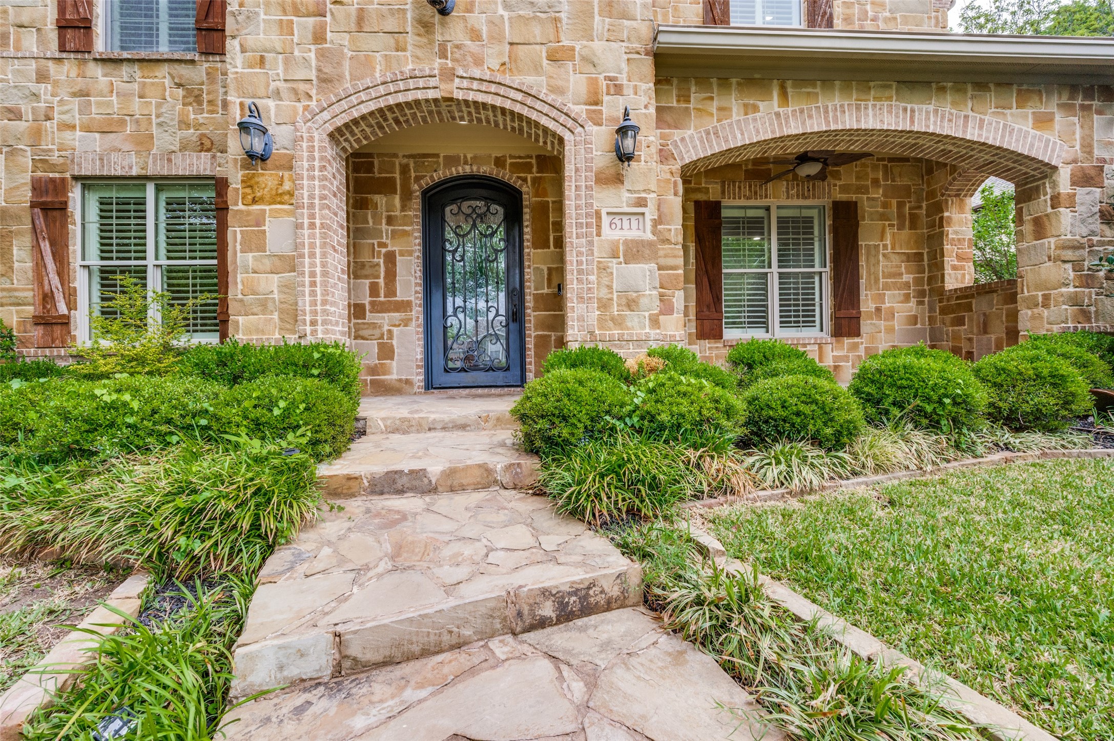 6111 Palo Pinto Dallas TX 75214