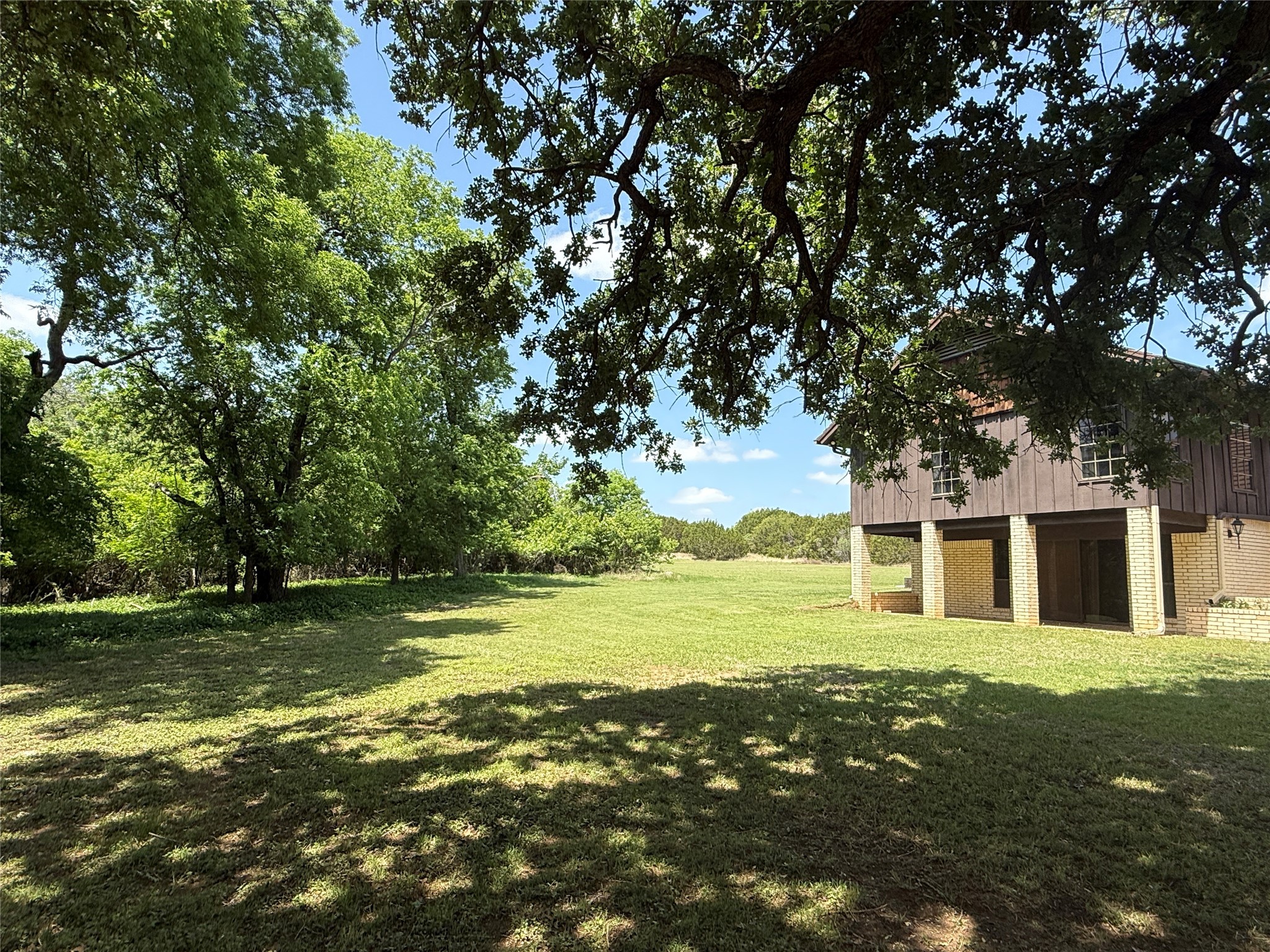998 Highway 22 E Hamilton TX 76531