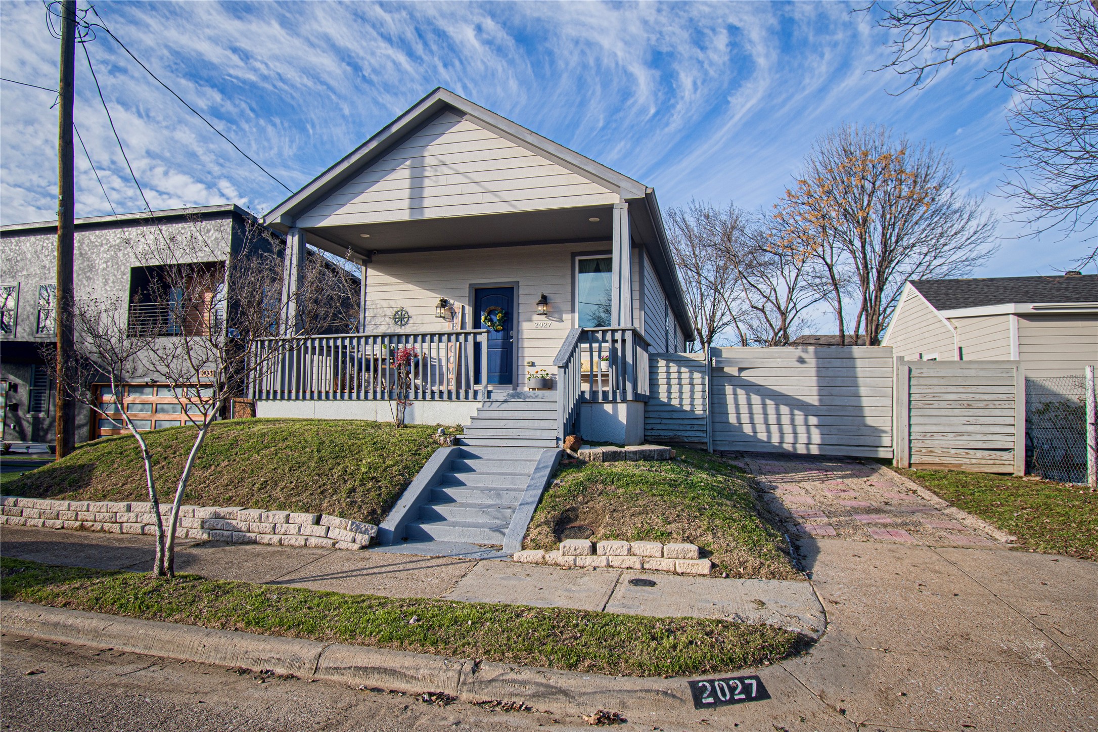 2027 Morris Street Dallas TX 75212