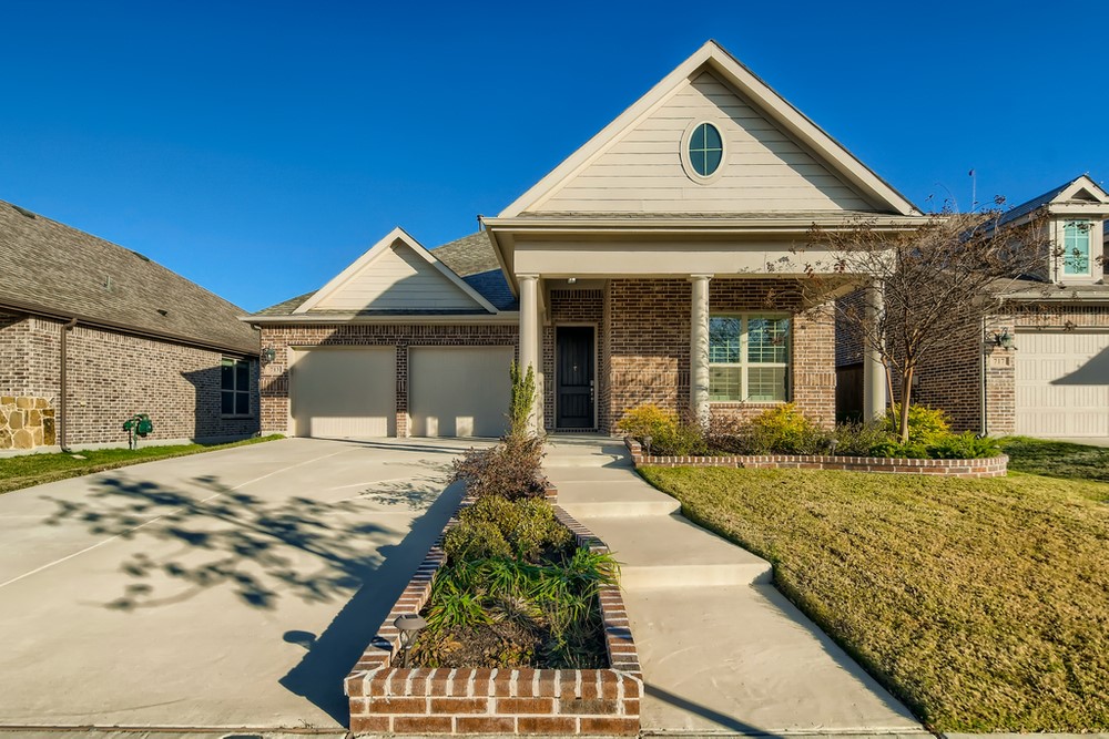 713 Louisville Road Aubrey TX 76227