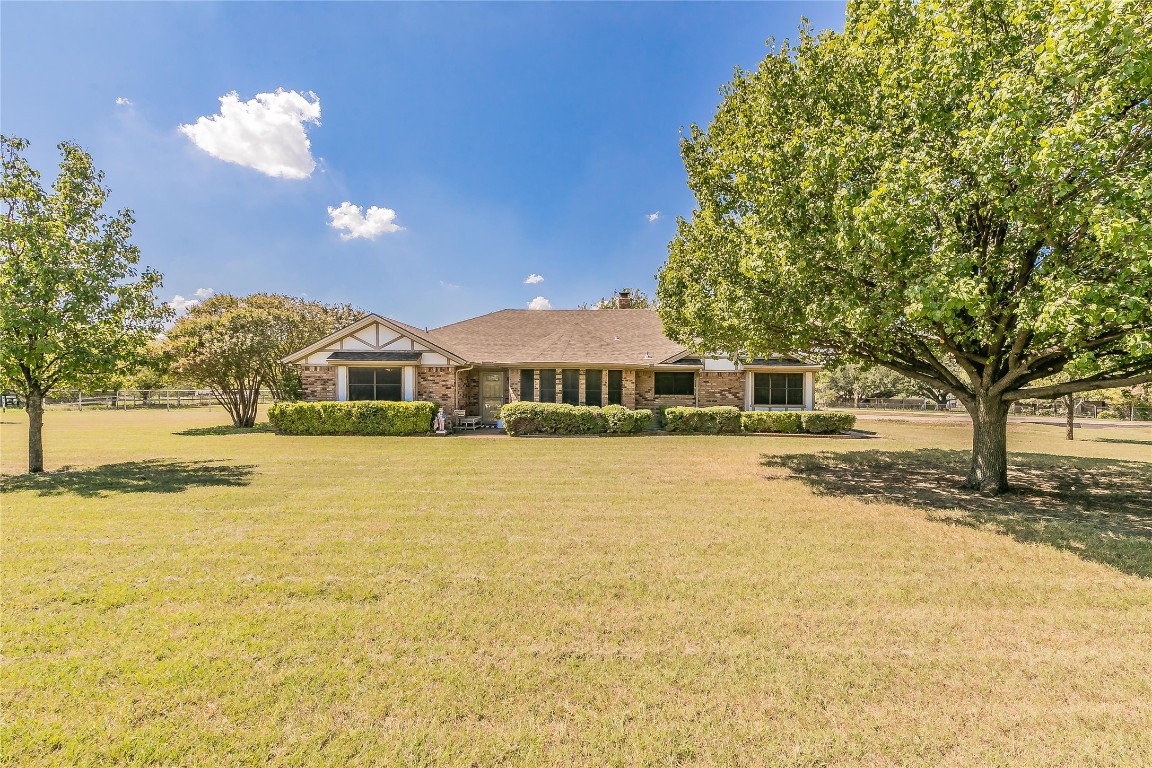 35 Rancho Drive N Fort Worth TX 76244