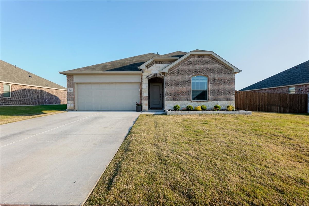 1221 Brazil Street Azle TX 76020