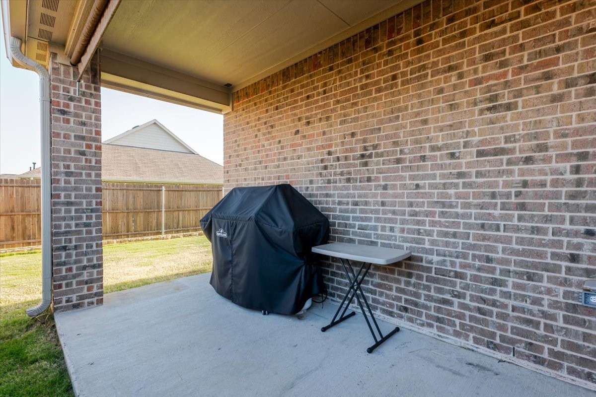 1221 Brazil Street Azle TX 76020