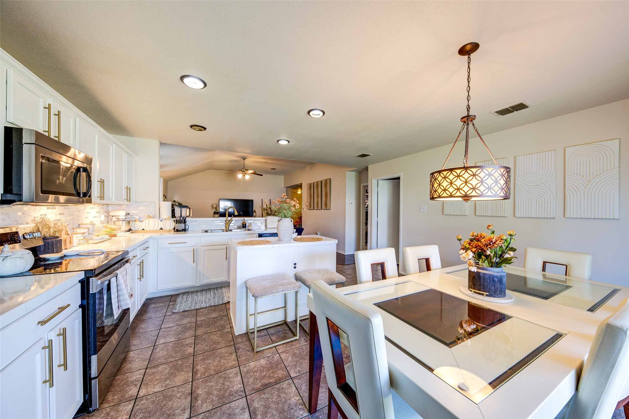 8817 King Ranch Drive Cross Roads TX 76227