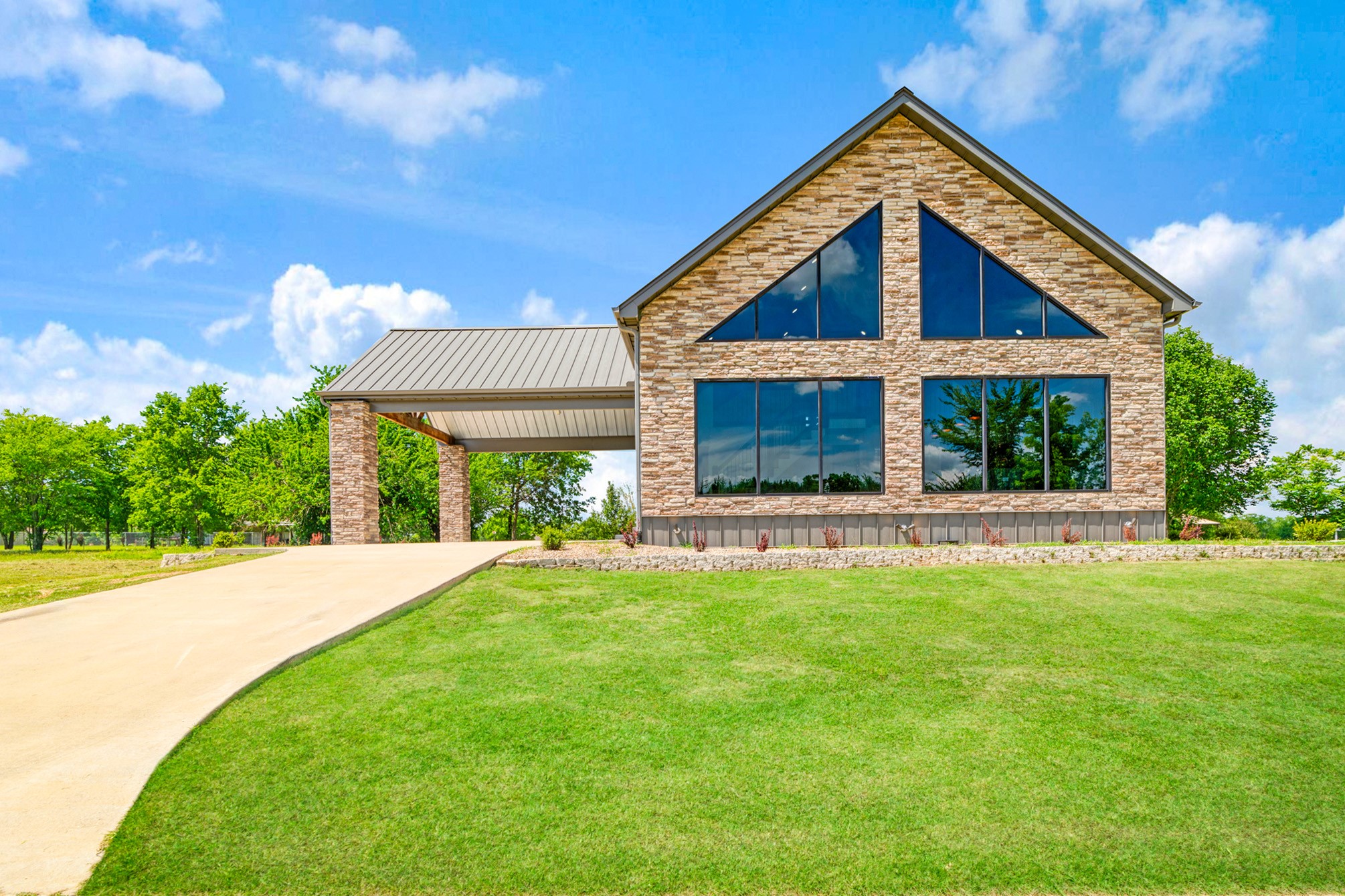 209 Helena Drive Powderly TX 75473