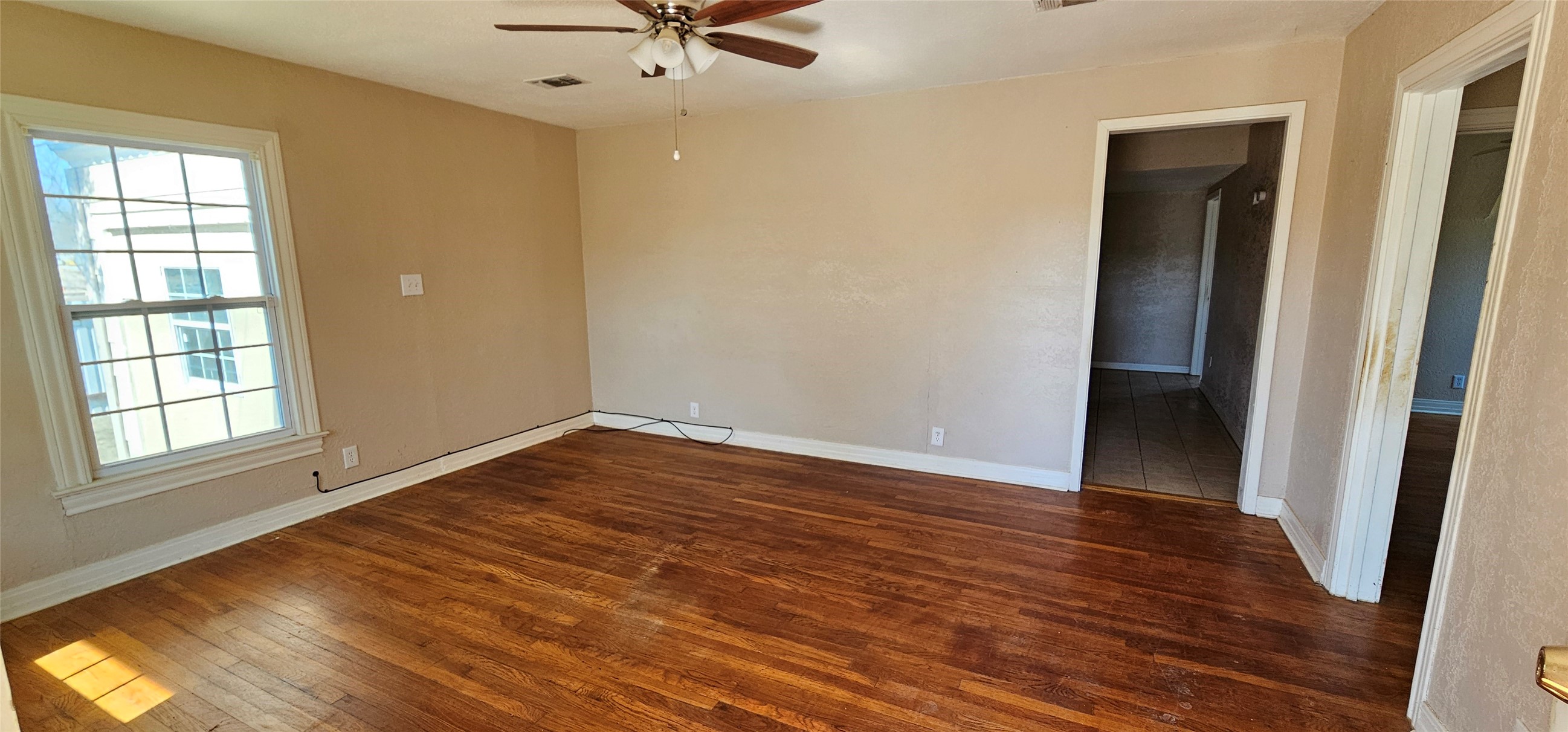 317 E 10th Street Coleman TX 76834