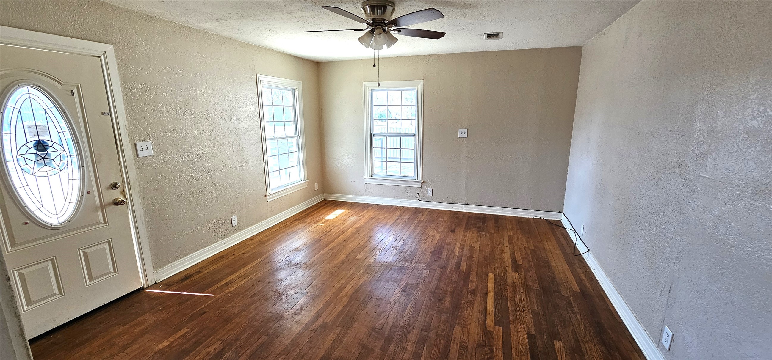 317 E 10th Street Coleman TX 76834