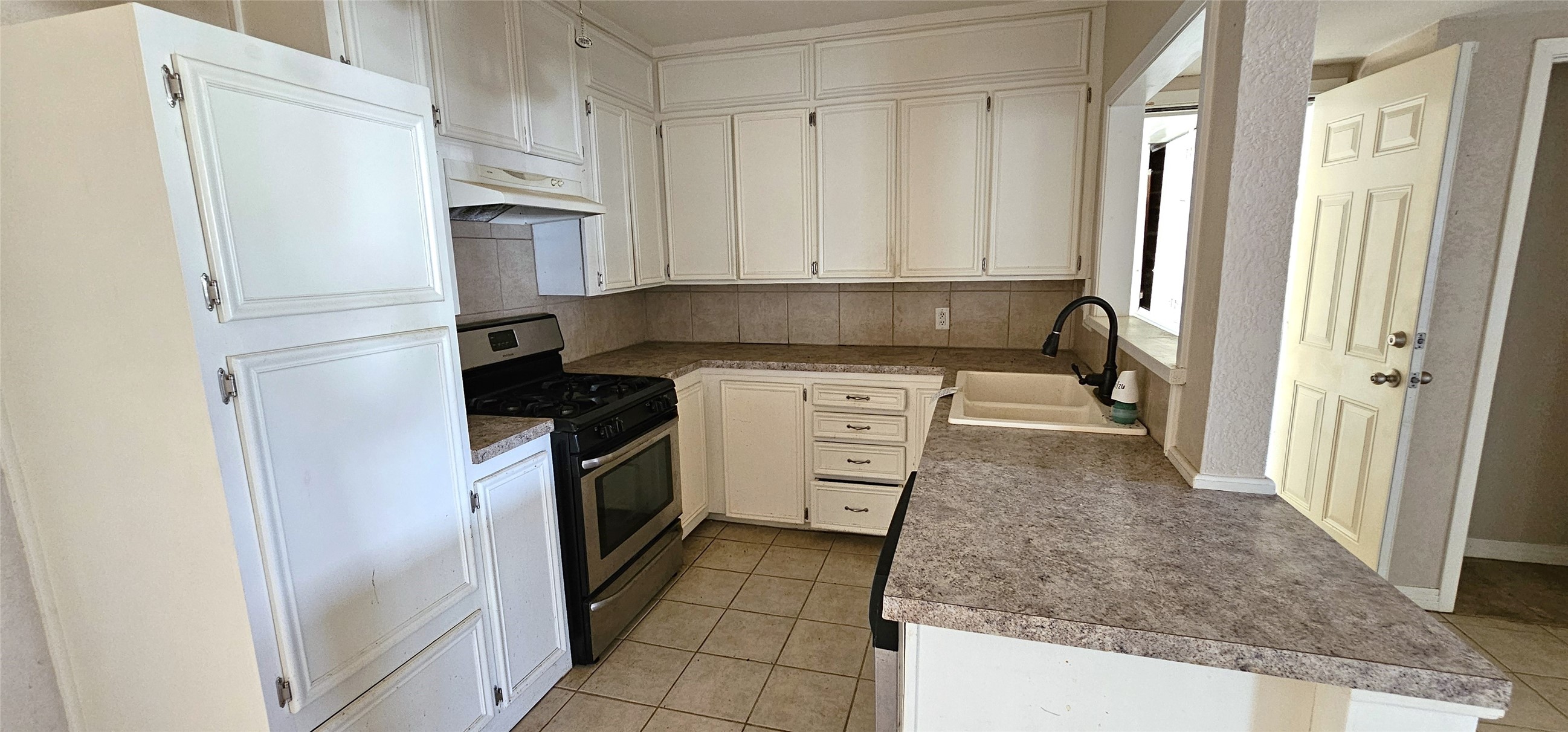 317 E 10th Street Coleman TX 76834