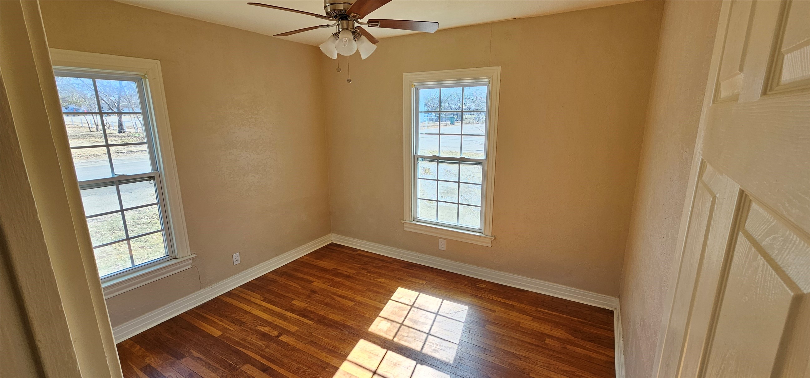 317 E 10th Street Coleman TX 76834