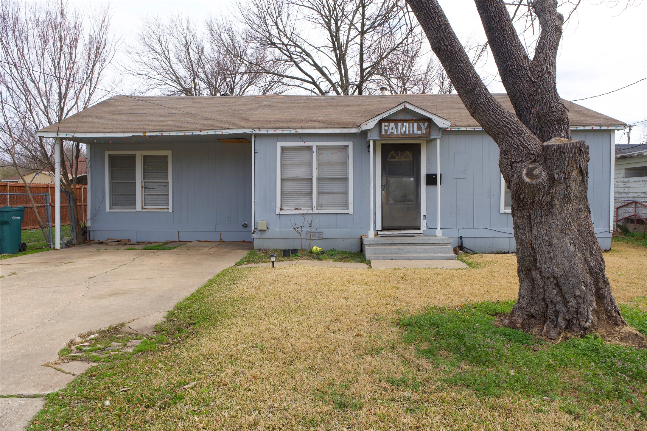 1429 S Elm Sherman TX 75090