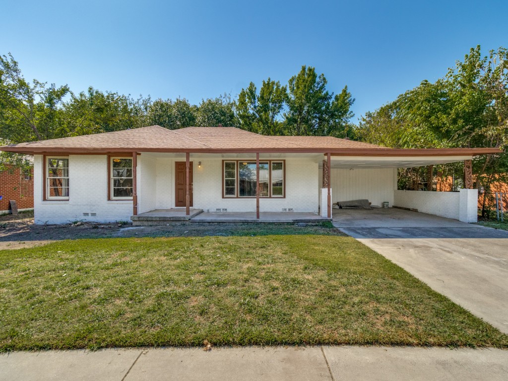 1710 E Garnett Street Gainesville TX 76240