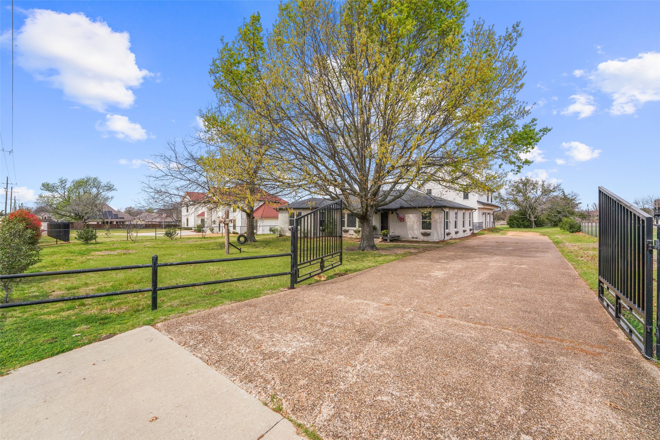 2075 Airport Road Rockwall TX 75087