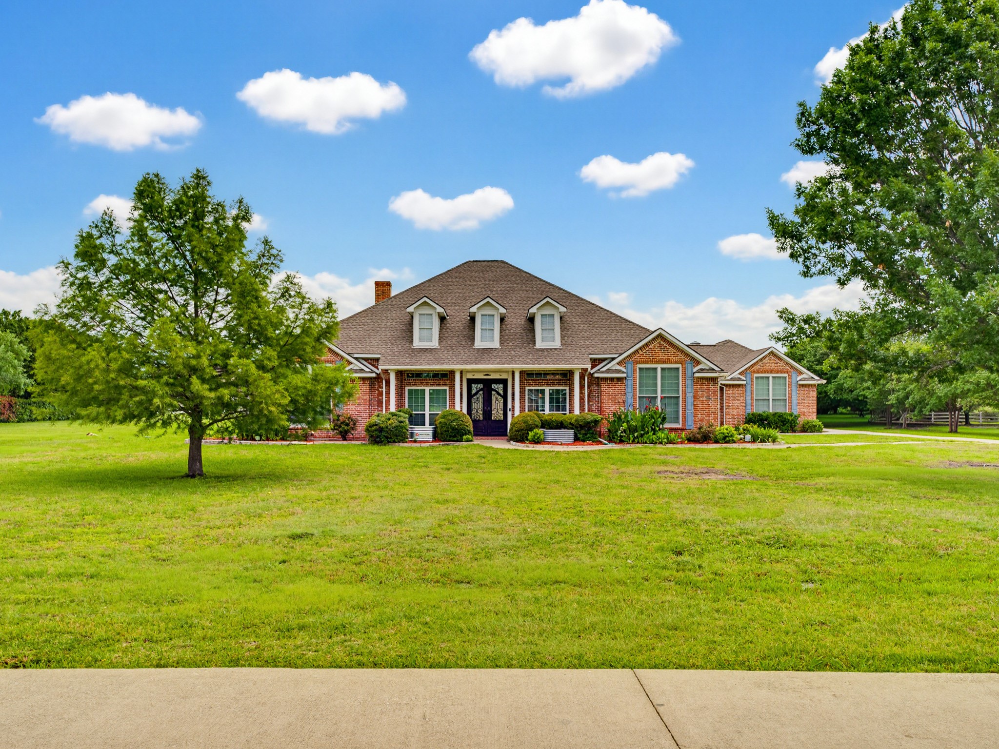 201 Willowcrest Rockwall TX 75032