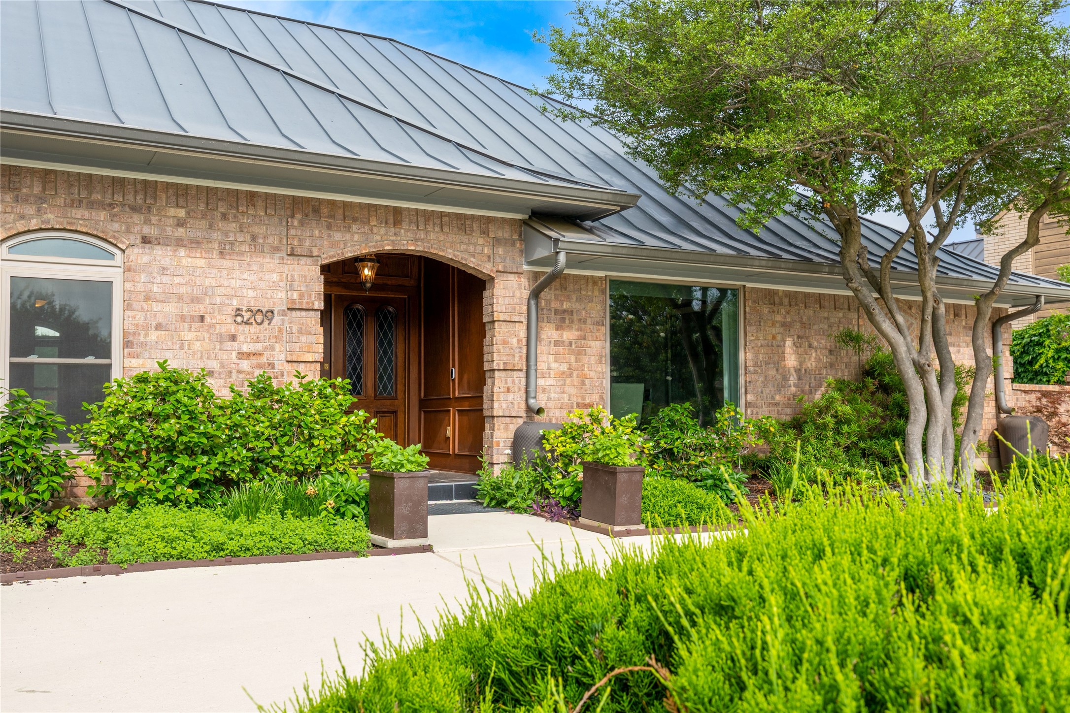 5209 Harbor Town Drive Dallas TX 75287