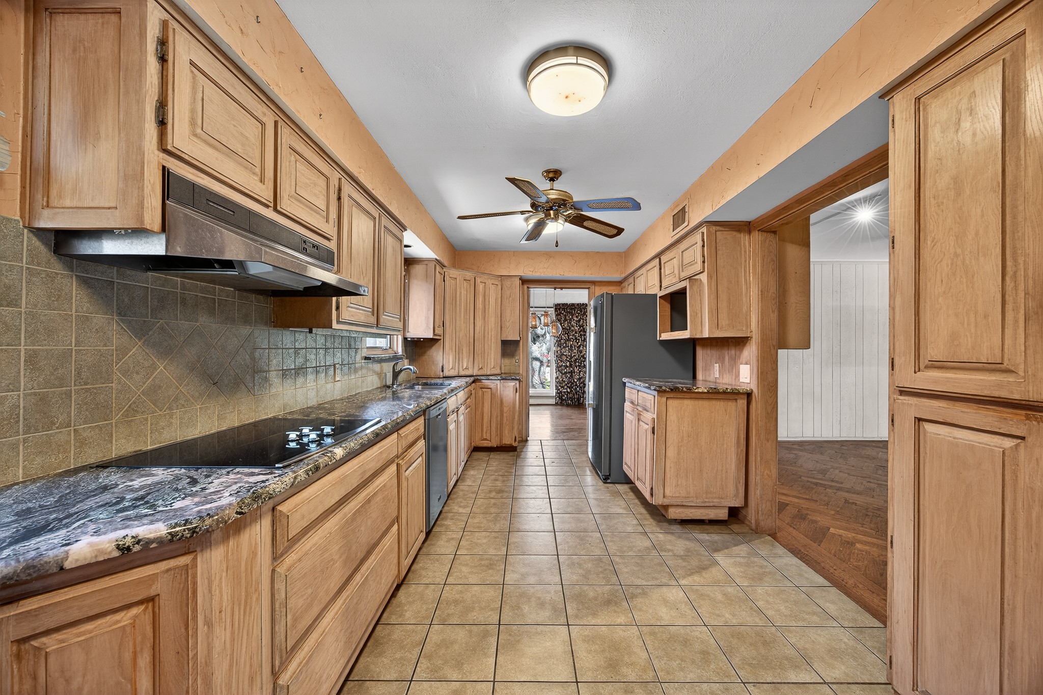 9846 Crestwick Drive Dallas TX 75238