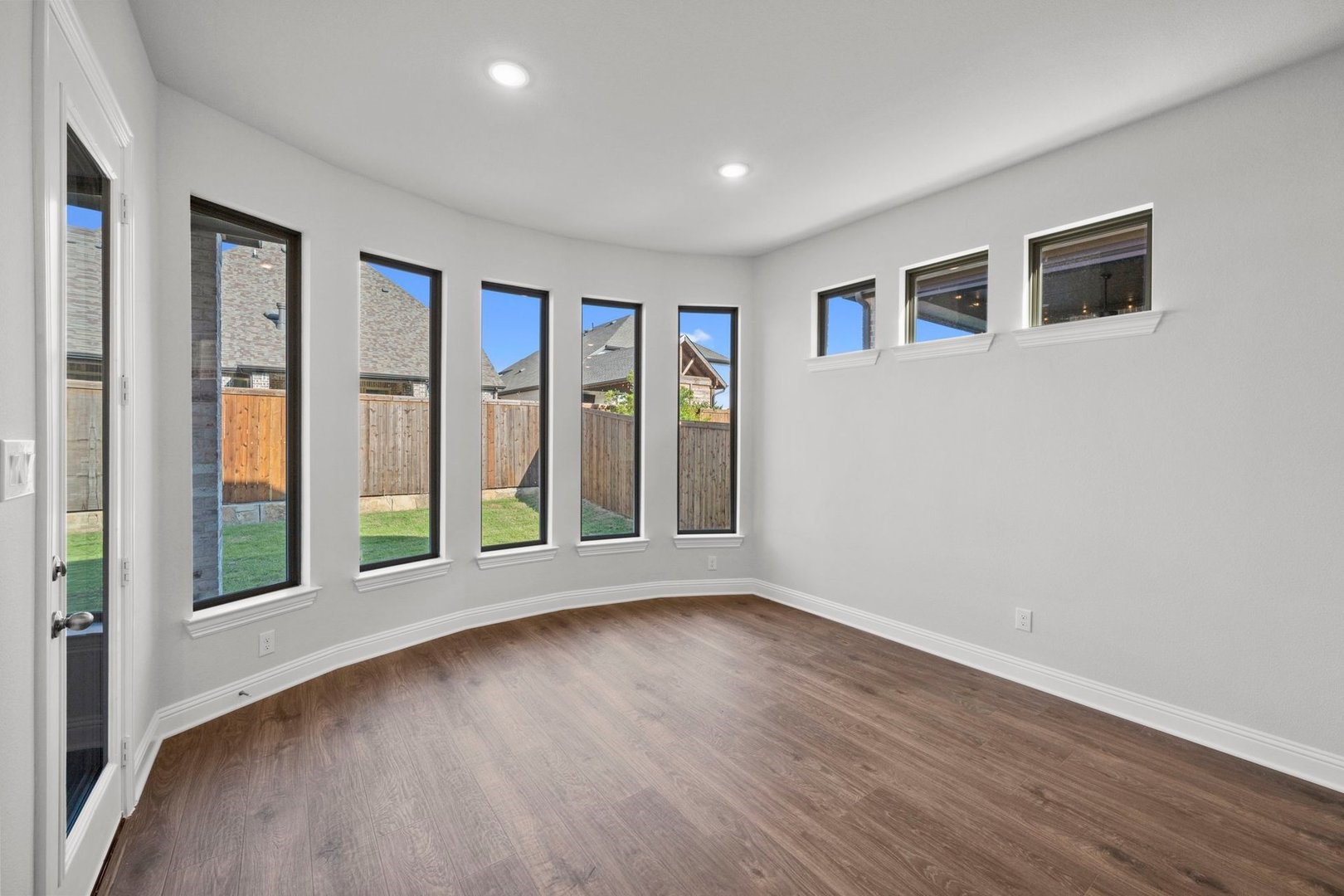 1408 Buttercup Avenue Aubrey TX 76227