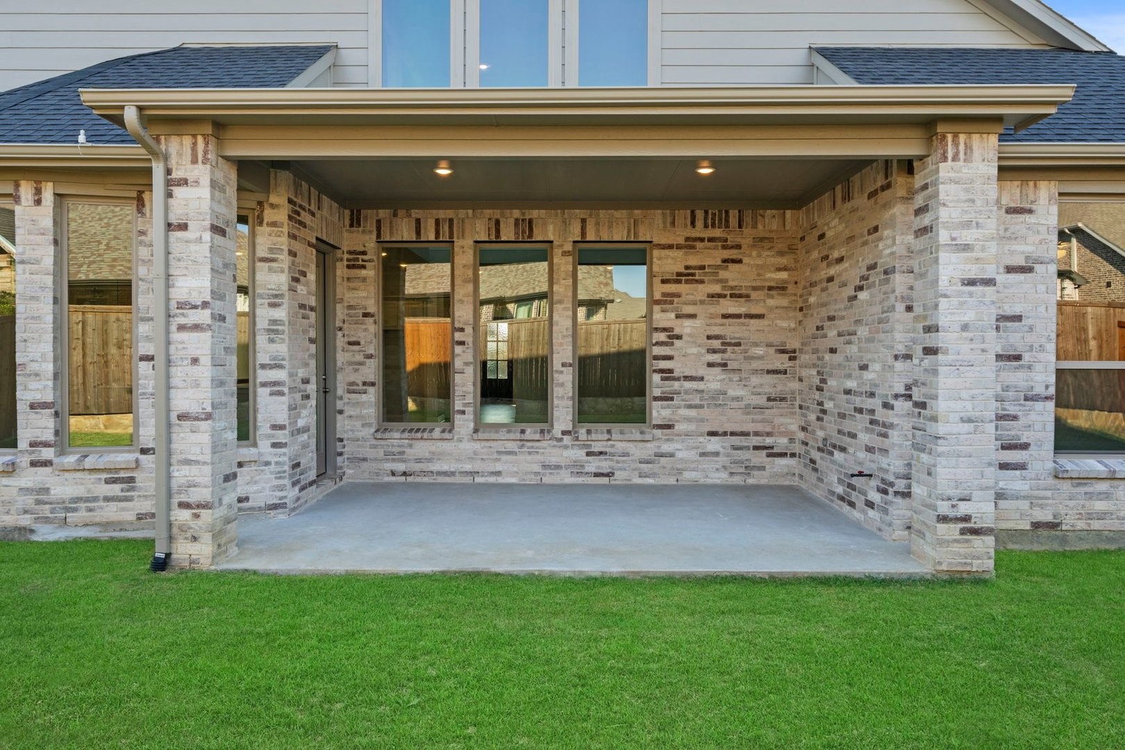 1408 Buttercup Avenue Aubrey TX 76227