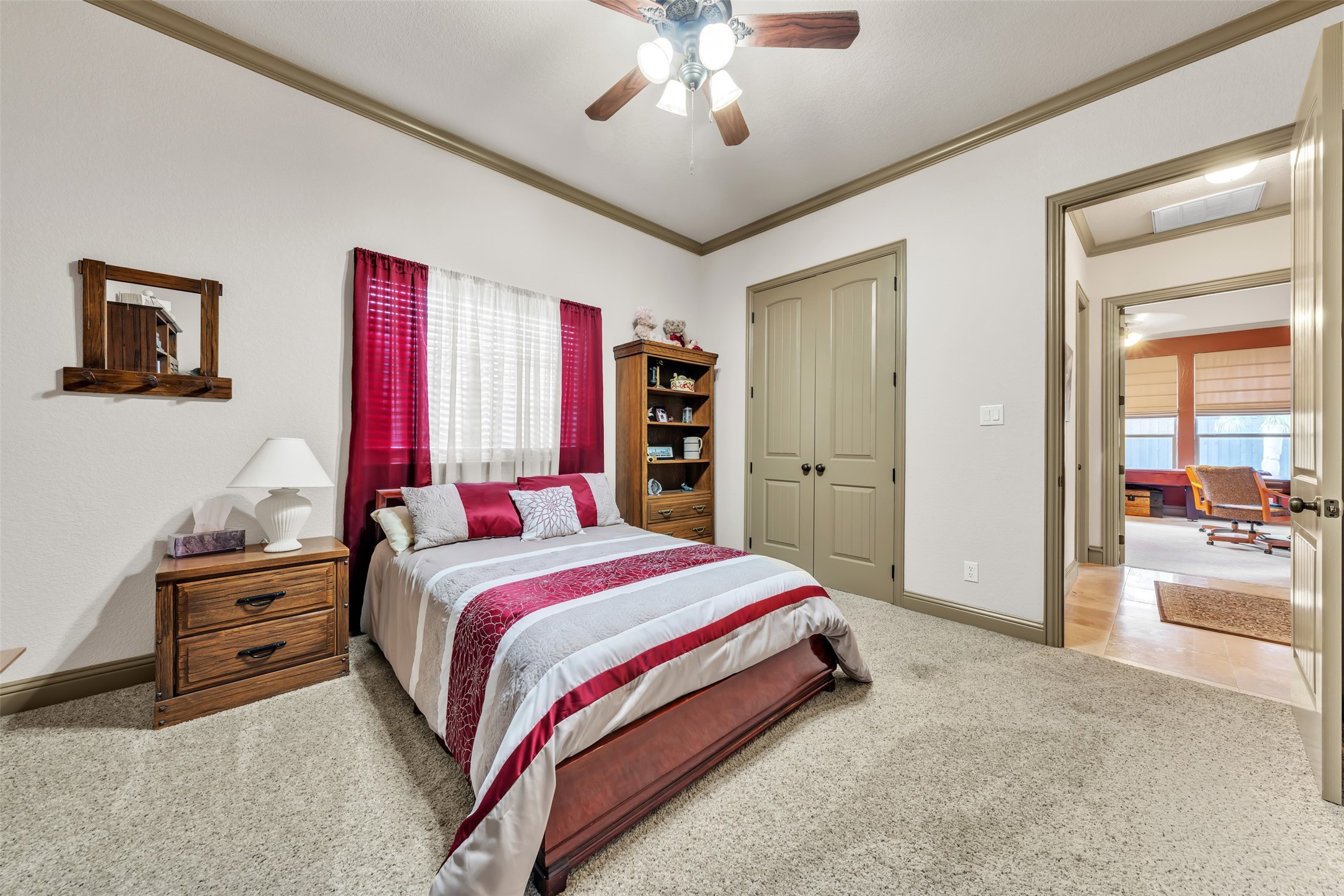 2717 S Shady Lane Arlington TX 76001