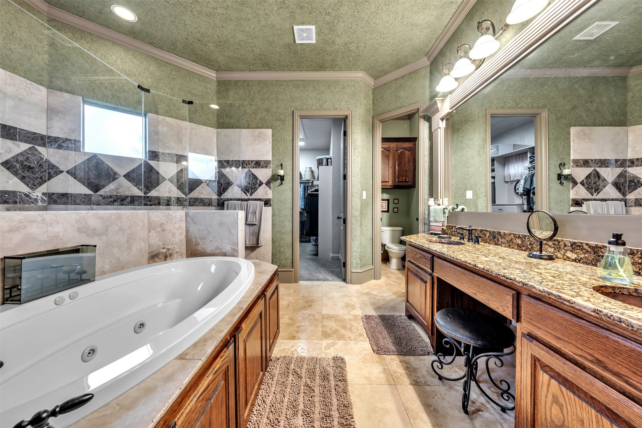 2717 S Shady Lane Arlington TX 76001