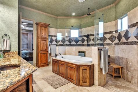 2717 S Shady Lane Arlington TX 76001