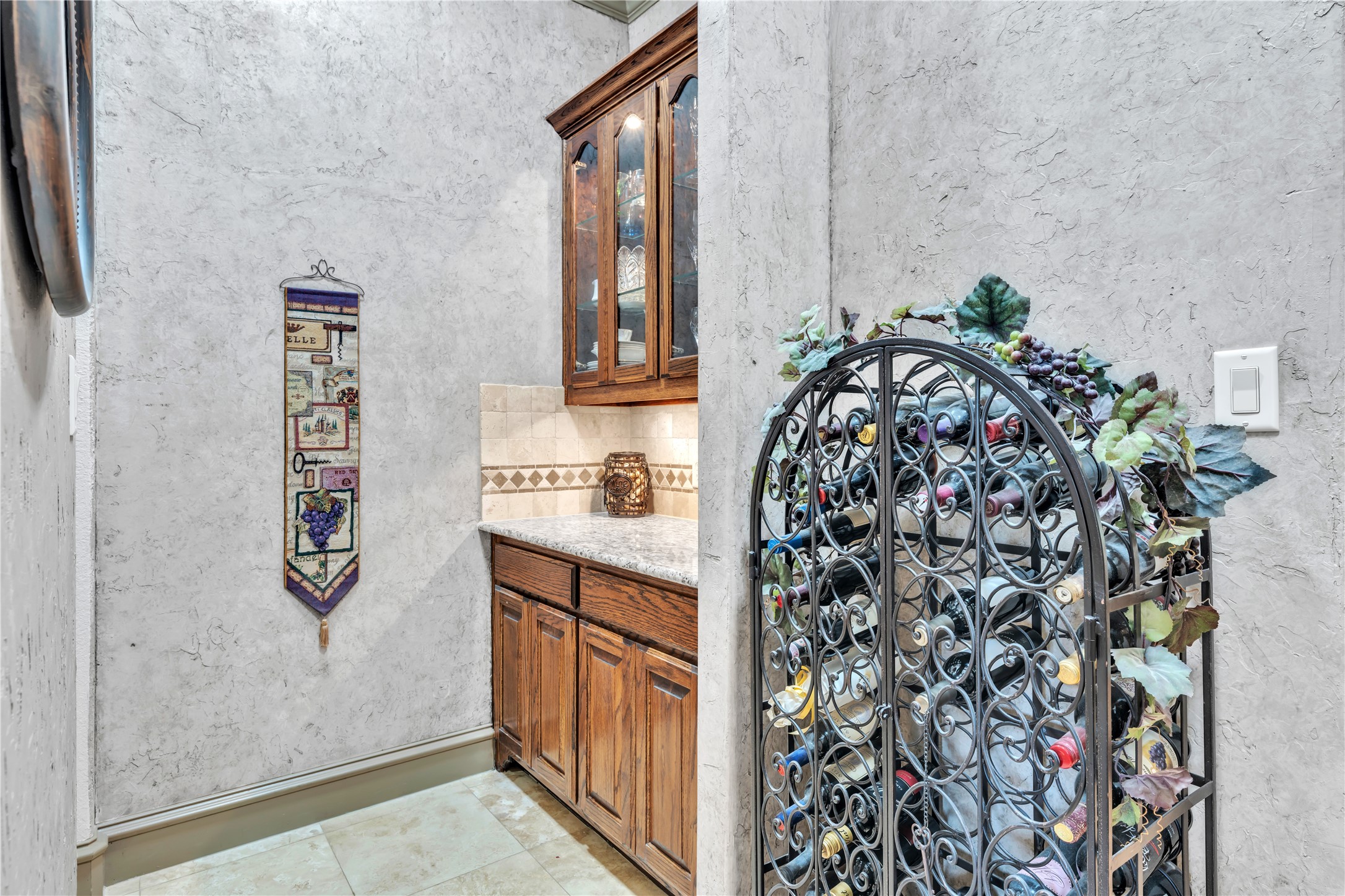 2717 S Shady Lane Arlington TX 76001