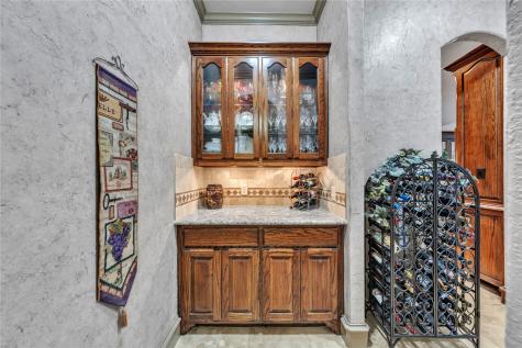 2717 S Shady Lane Arlington TX 76001