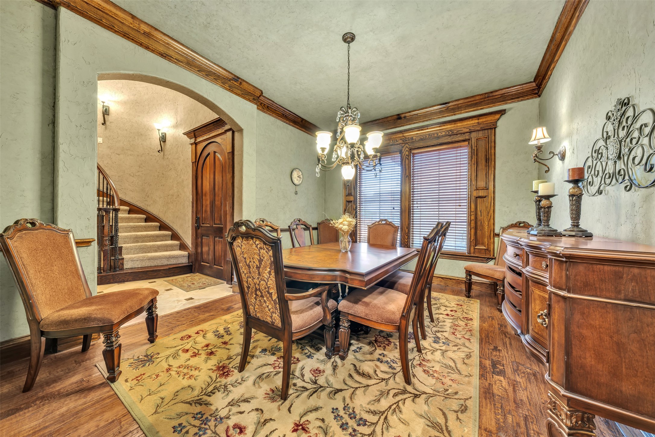 2717 S Shady Lane Arlington TX 76001