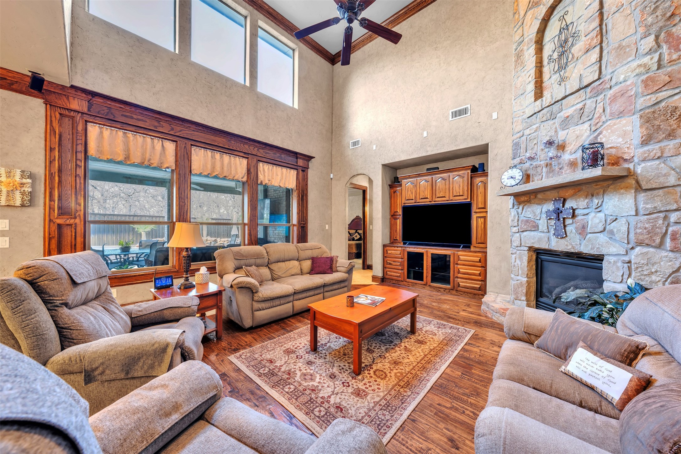 2717 S Shady Lane Arlington TX 76001