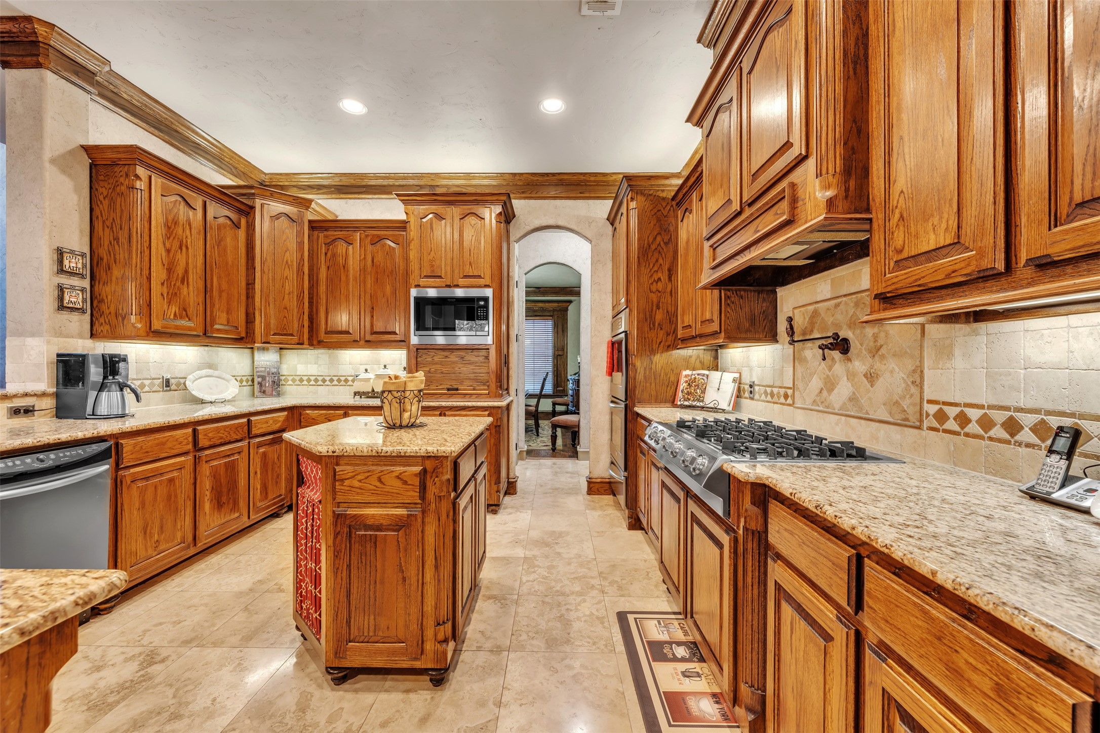 2717 S Shady Lane Arlington TX 76001