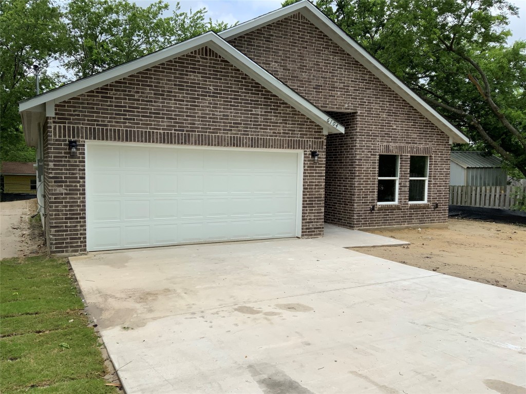 6104 Live Oak Street Greenville TX 75402