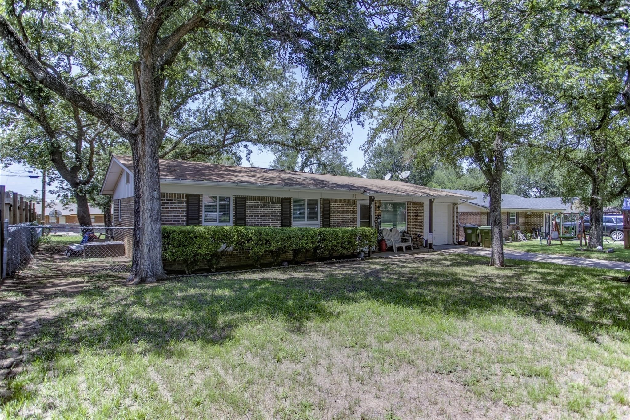 604 26th Avenue Mineral Wells TX 76067