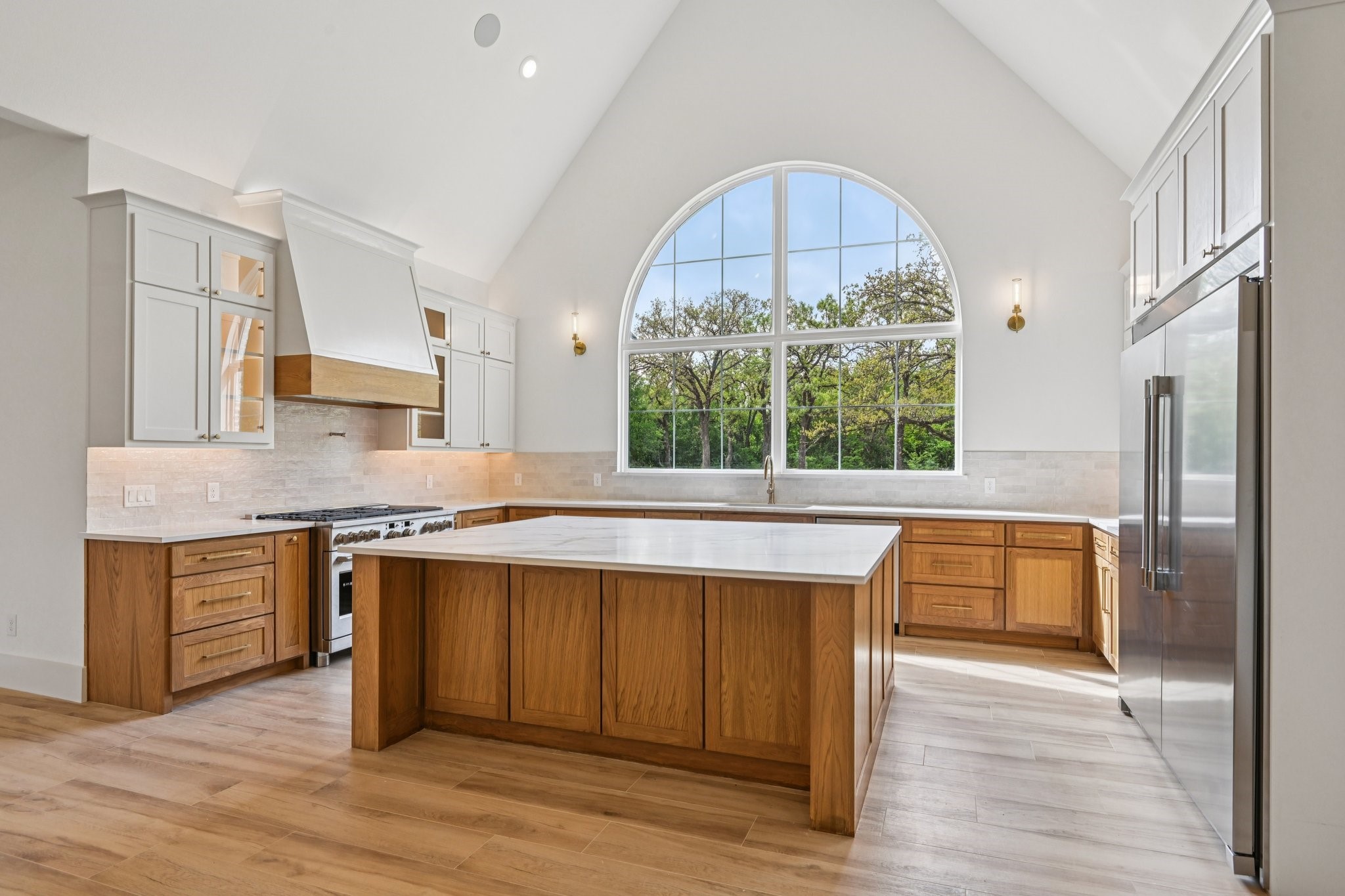 1716 Private Burleson TX 76028