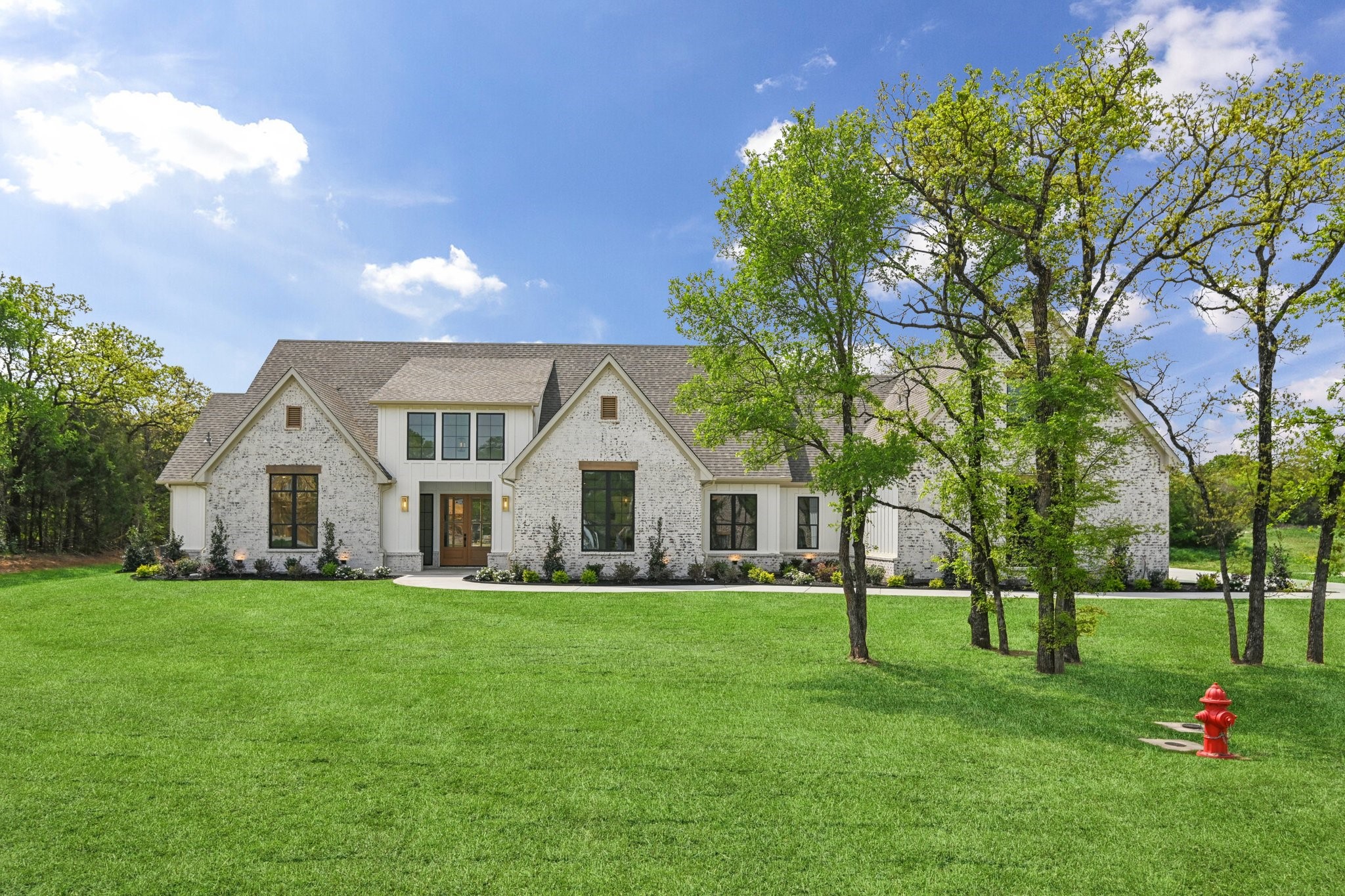 1716 Private Burleson TX 76028