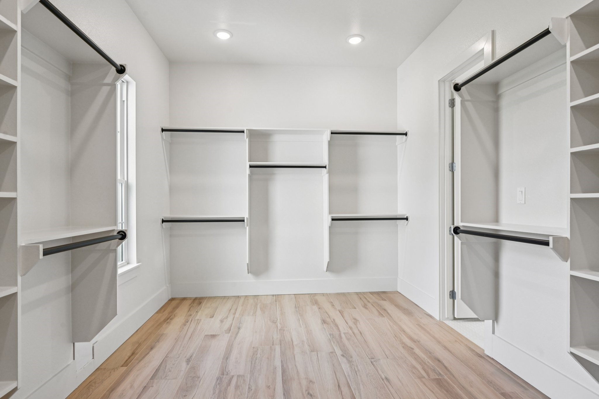 1716 Private Burleson TX 76028