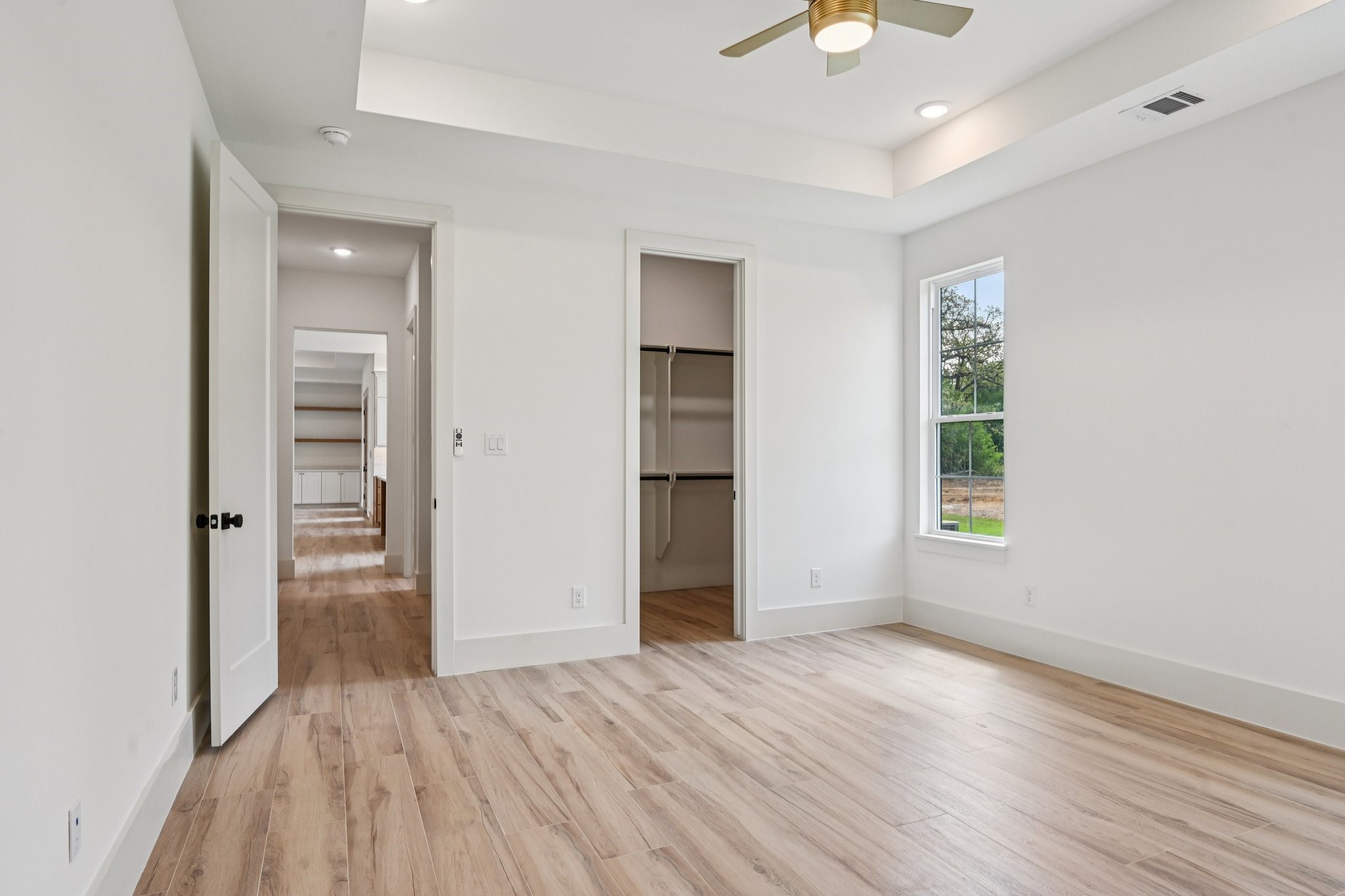 1716 Private Burleson TX 76028