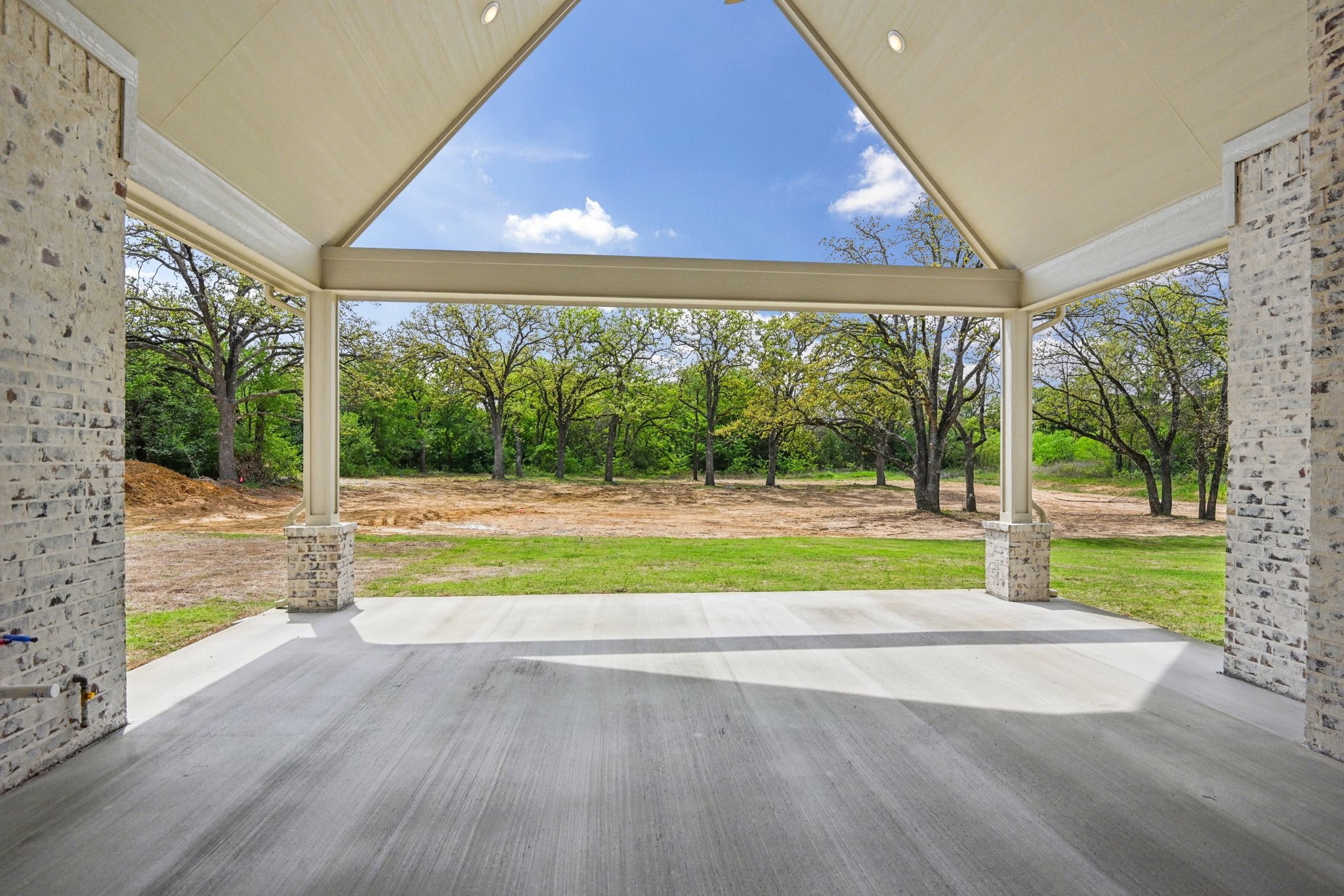 1716 Private Burleson TX 76028
