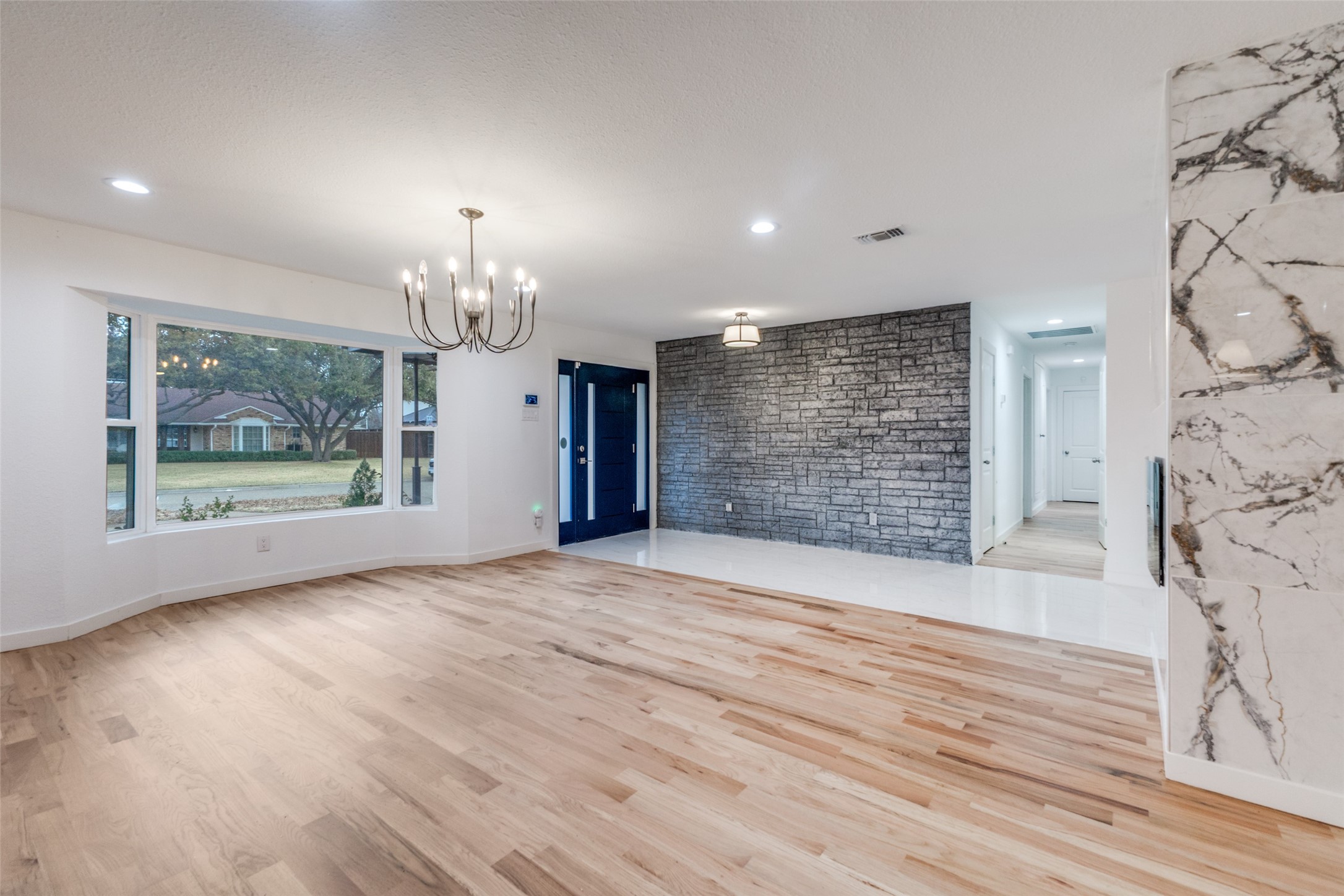 4326 Mendenhall Drive Dallas TX 75244